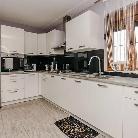 Naomi Appartement *