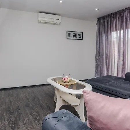 Appartement Naomi *